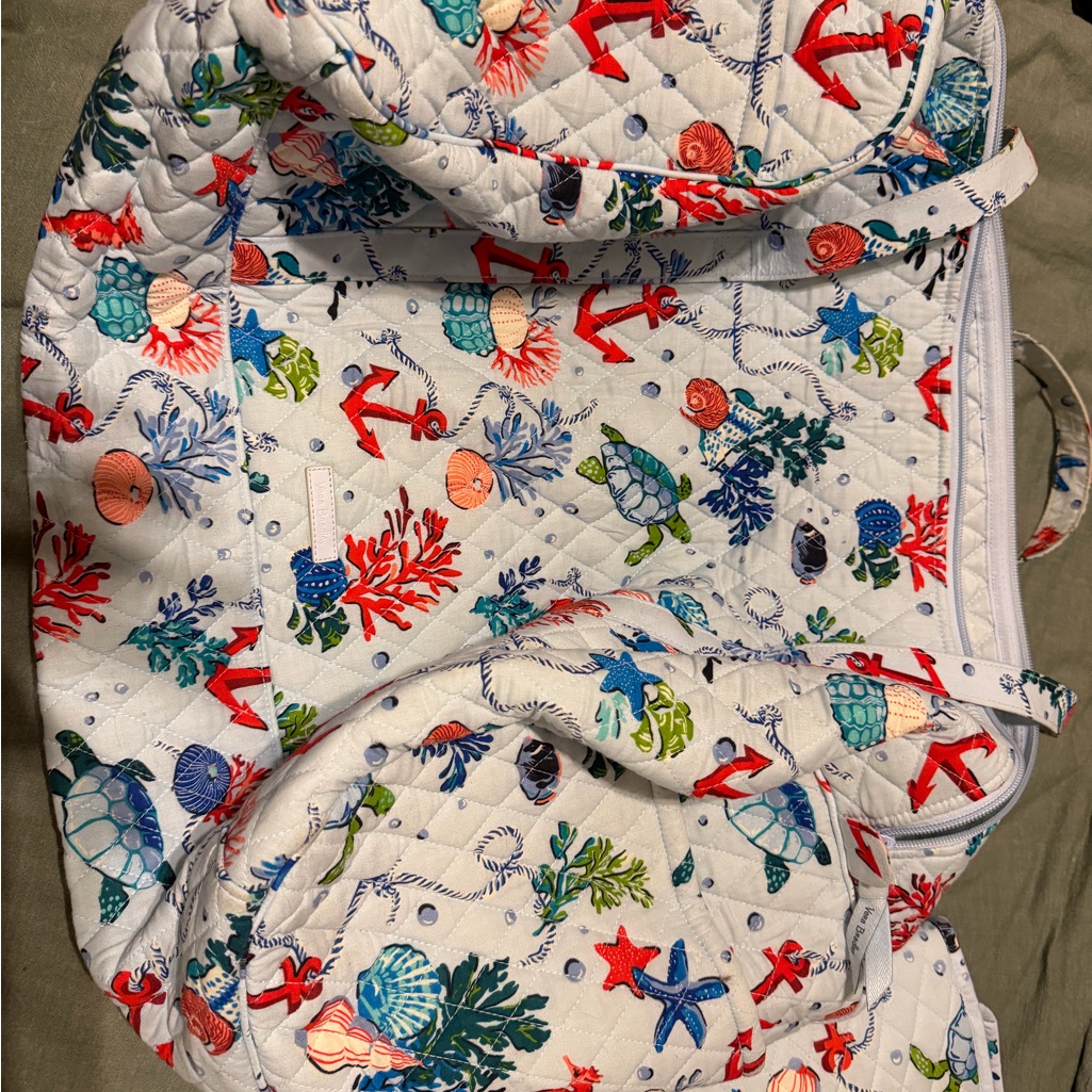 Vera Bradley Sea Turtle Dreams Large Duffle Hanging Bag